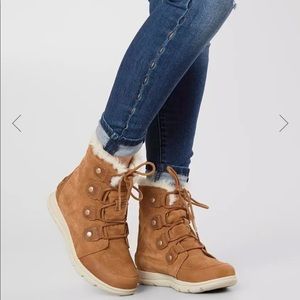 Sorel Explorer Joan Snow/Winter Boots Size 8.5